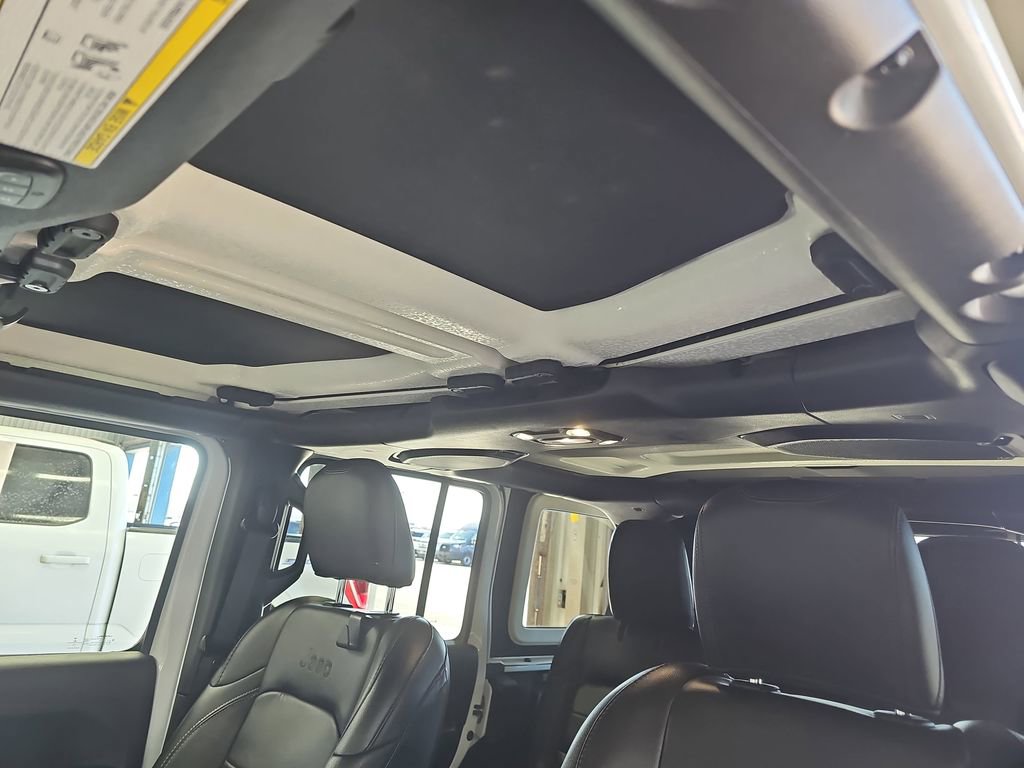 Used 2019 Jeep Wrangler Unlimited Sahara w/ Quick Order Package 24M Moab image 30