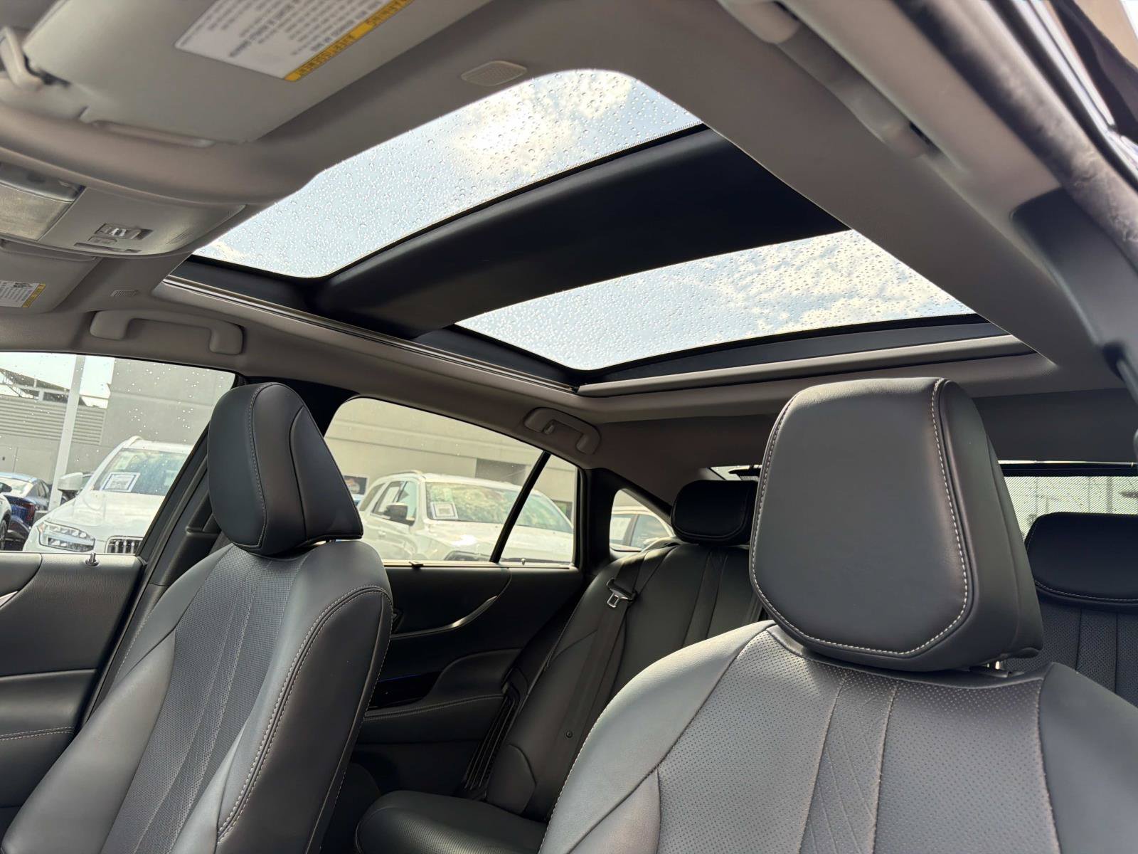 Used 2023 Toyota Mirai w/ Toyota Teammate Package RWD image 17