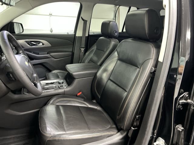 Certified 2020 Chevrolet Traverse LT w/ LT Premium Package AWD/4WD image 20