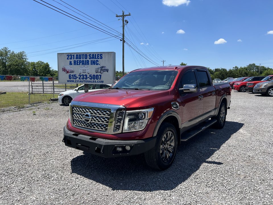 Used 2017 Nissan Titan Platinum Reserve AWD/4WD image 14