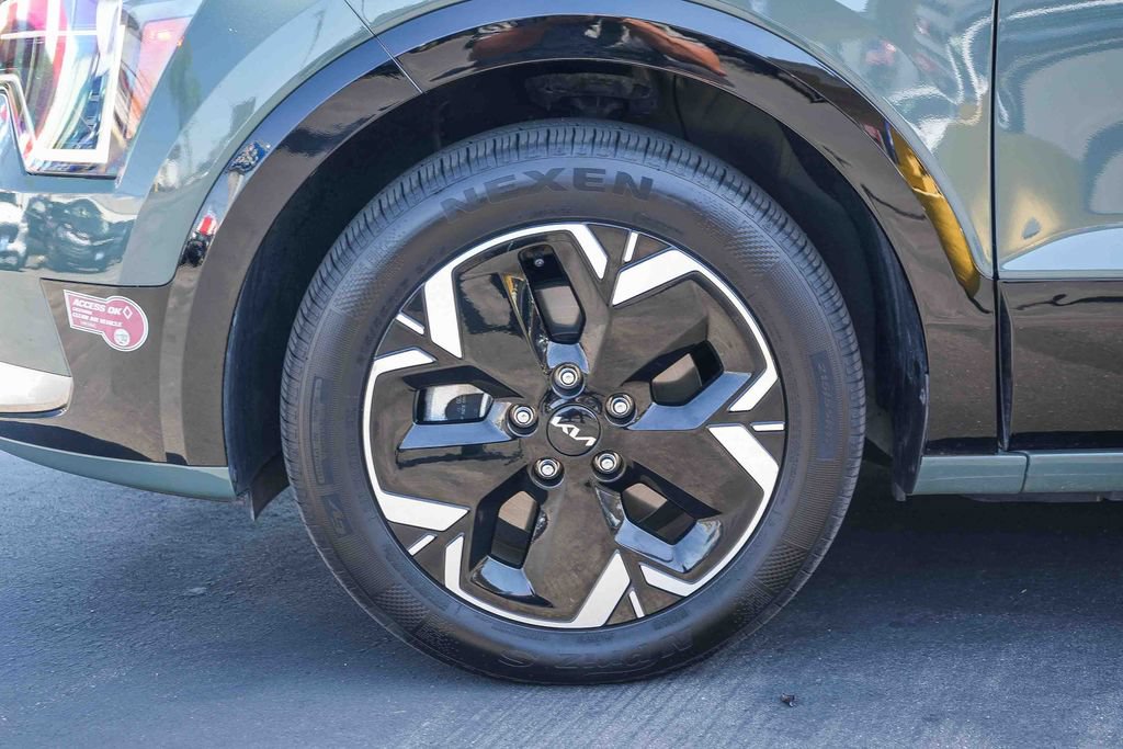 Used 2024 Kia Niro Wind FWD image 13