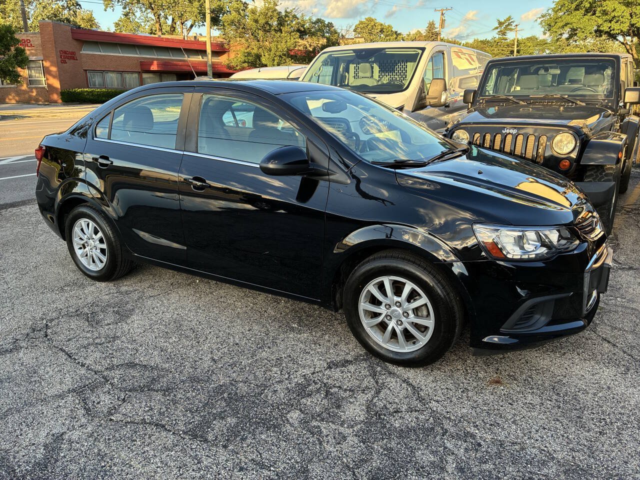 Used 2019 Chevrolet Sonic LT FWD image 2