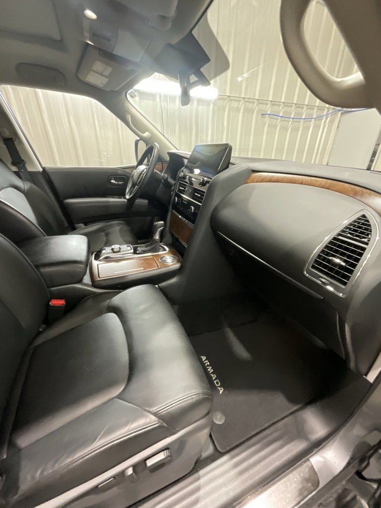 Used 2024 Nissan Armada SL w/ Captain's Chairs Package image 16