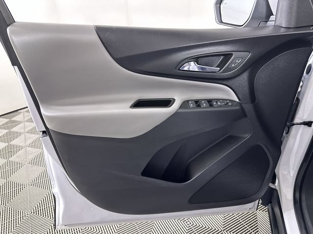 Used 2022 Chevrolet Equinox LT FWD image 23