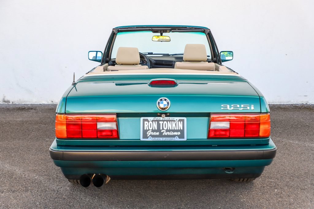 Used 1992 BMW 325i Convertible RWD image 20