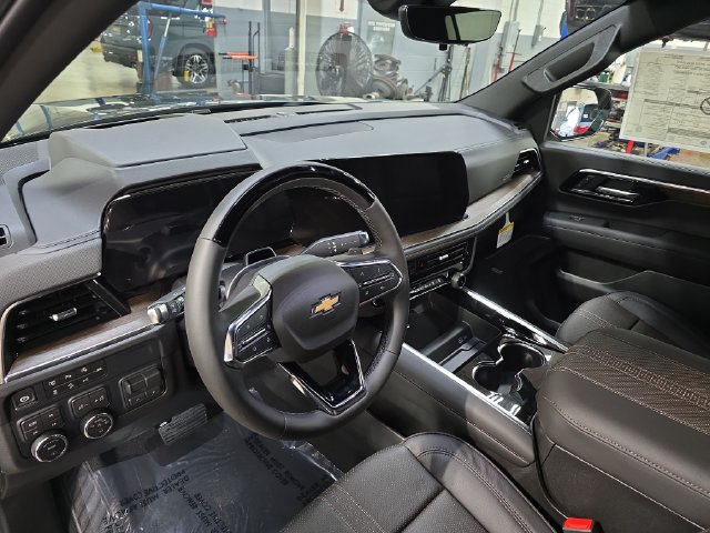 New 2026 Chevrolet Suburban High Country w/ LPO, Illumination Package AWD/4WD image 20