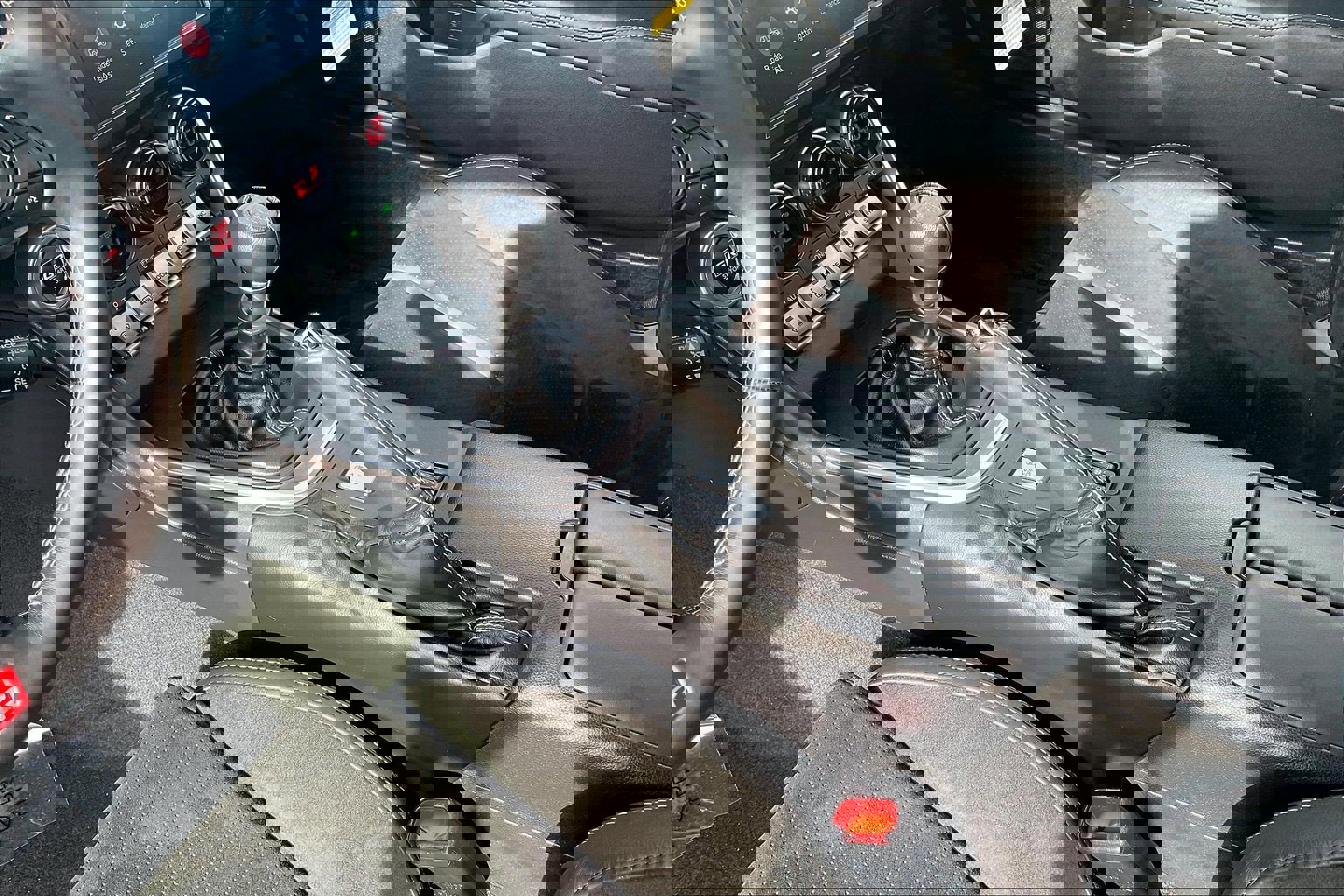 Used 2023 Toyota GR86 Premium w/ ALL Weather Mat Package (TMS) image 22