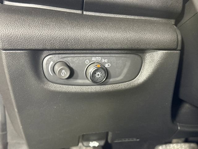 Used 2018 Buick Regal Preferred image 19