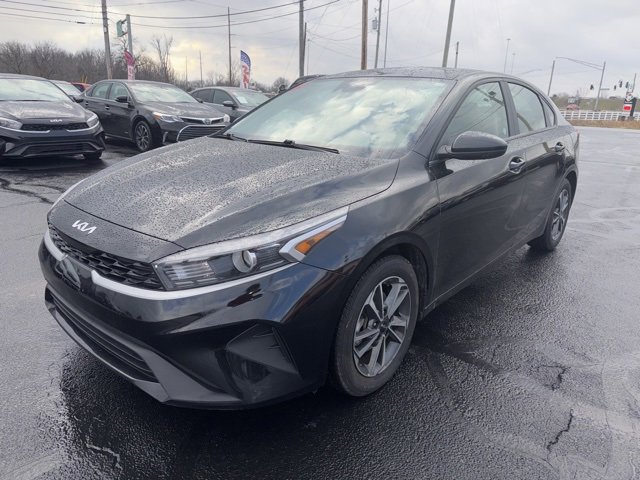 Used 2024 Kia Forte LXS image 3