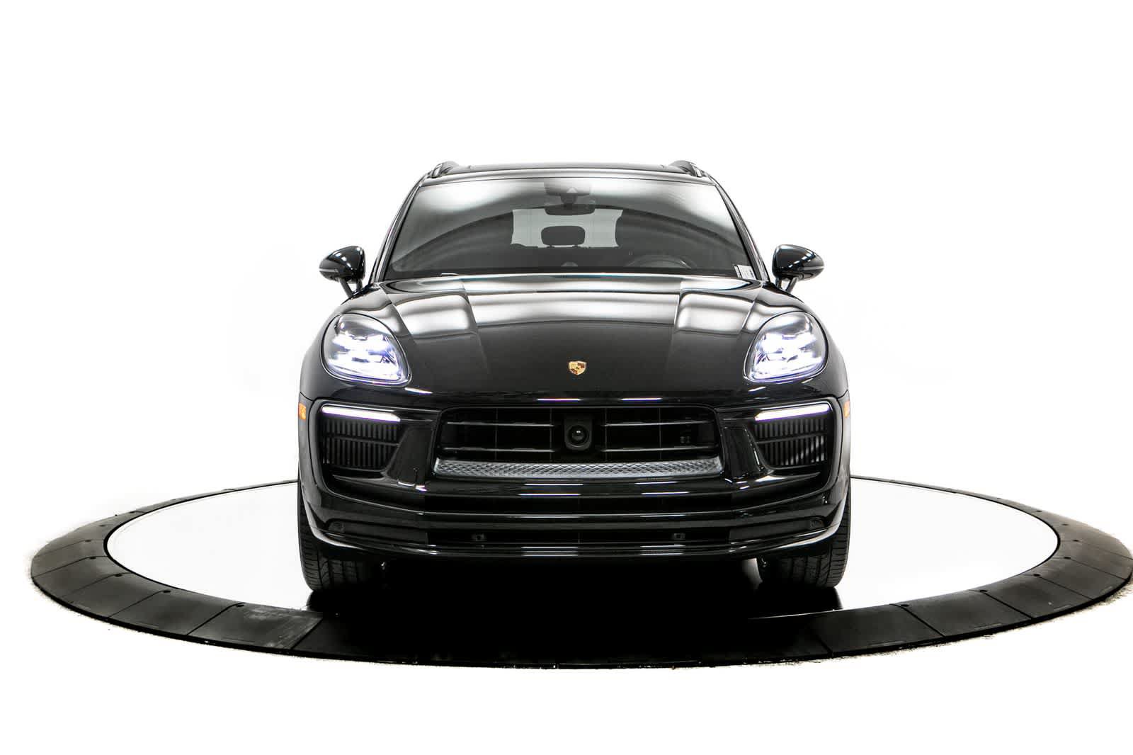 Used 2024 Porsche Macan S AWD/4WD image 10