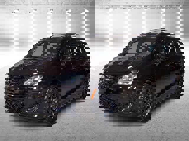 Used 2018 Chrysler Pacifica Touring Plus w/ S Appearance Package image 4