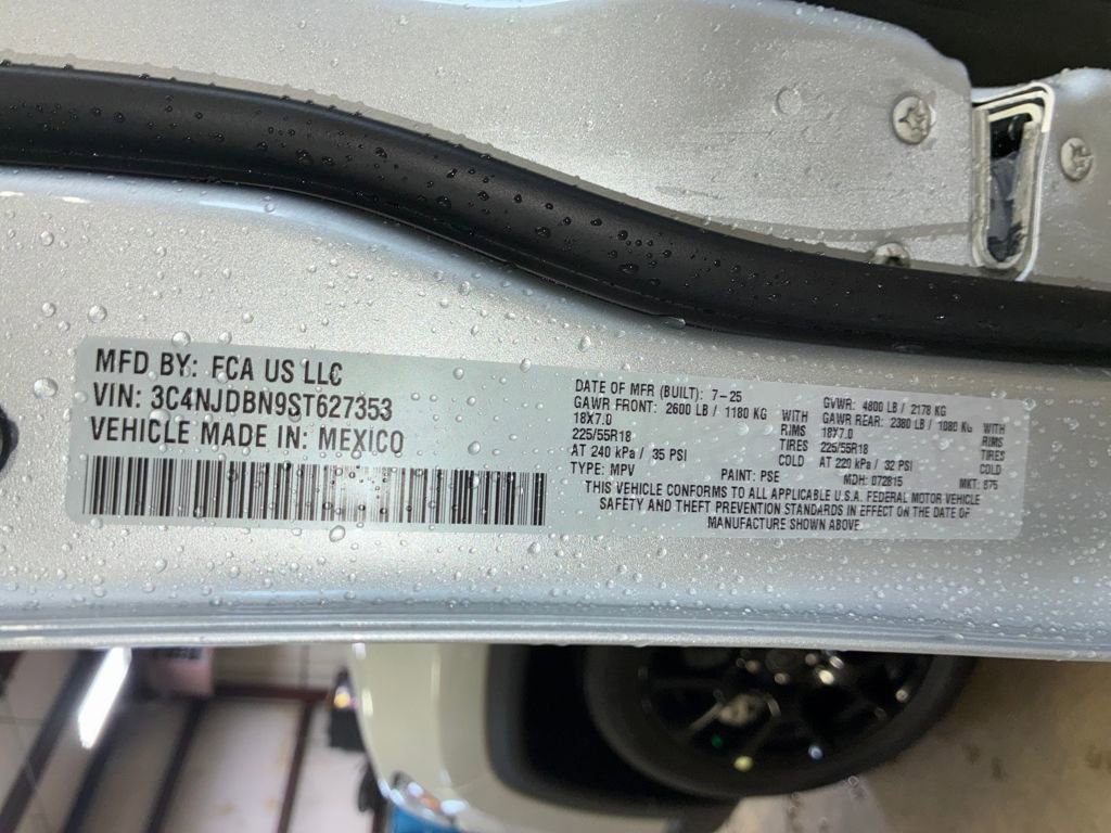 New 2025 Jeep Compass Latitude w/ Sun & Sound Group image 29