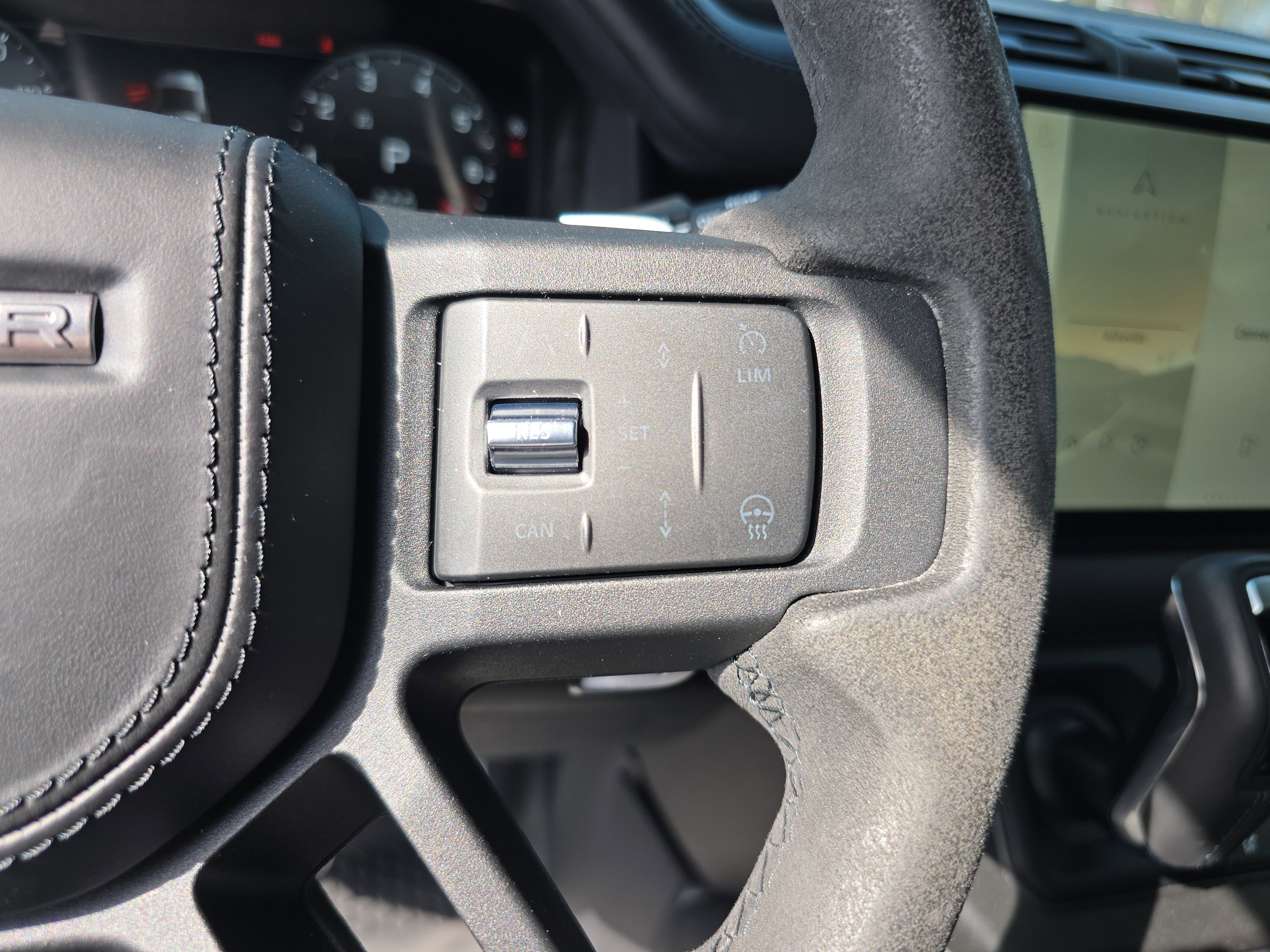 Used 2024 Land Rover Defender 110 Carpathian Edition image 32