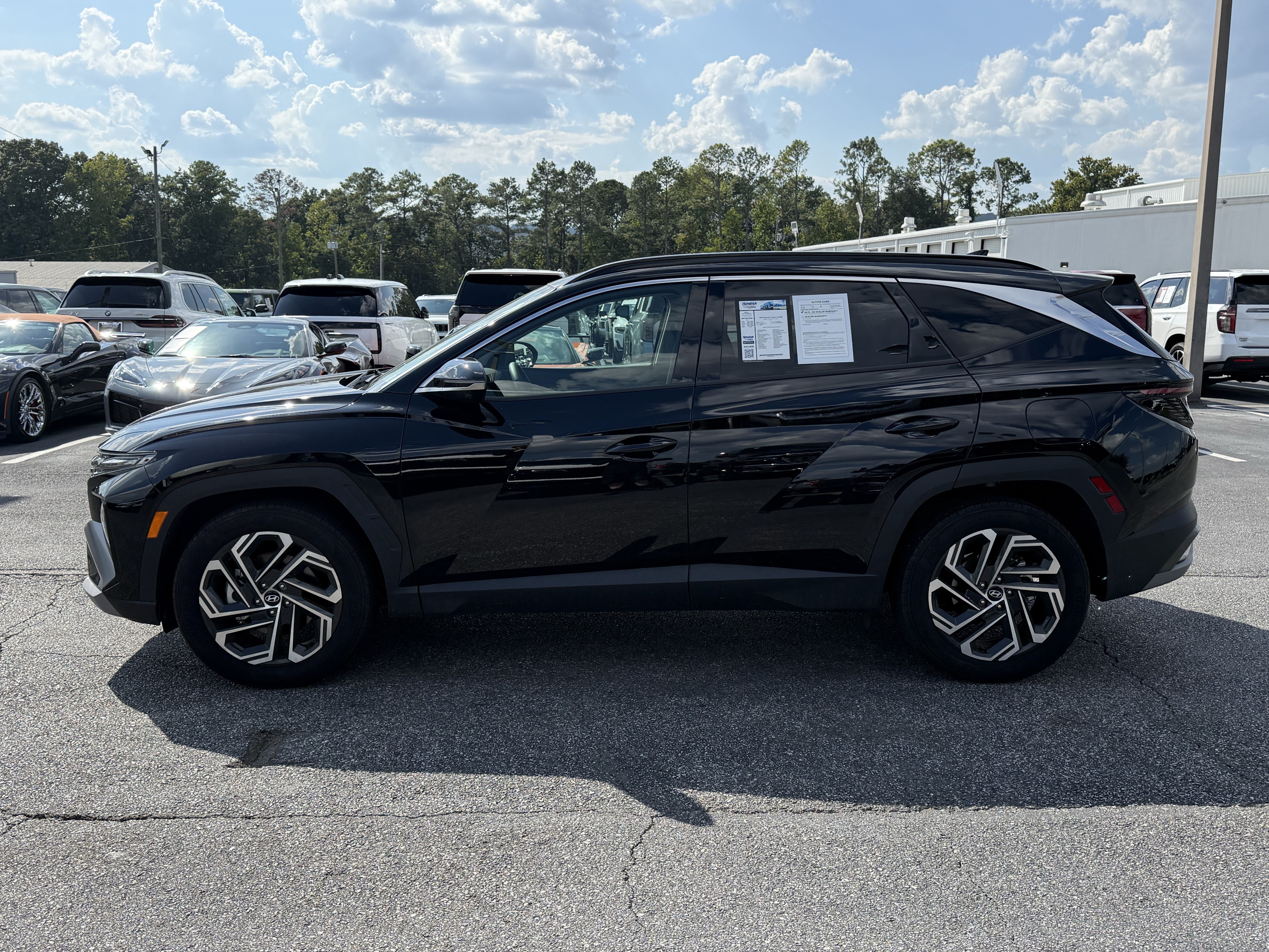 Used 2025 Hyundai Tucson Limited FWD image 30