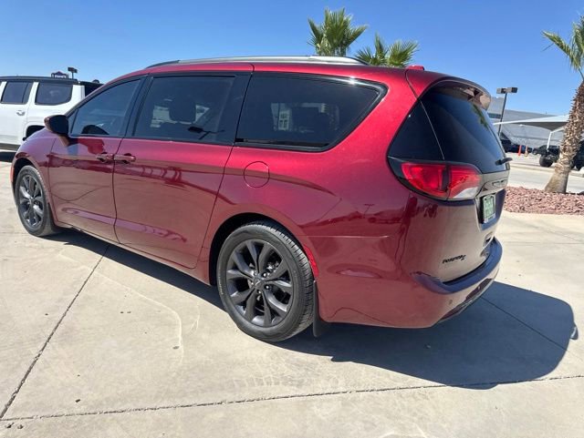 Certified 2018 Chrysler Pacifica Touring Plus w/ S Appearance Package FWD image 3