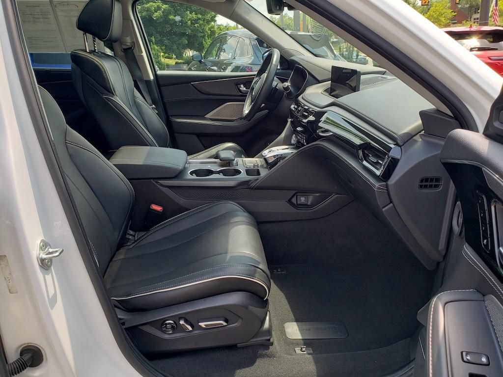 Certified 2024 Acura MDX SH-AWD w/ Advance Package image 22