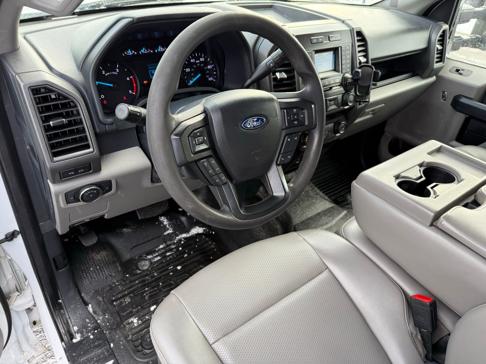 Used 2022 Ford F350 XL w/ Power Equipment Group image 11