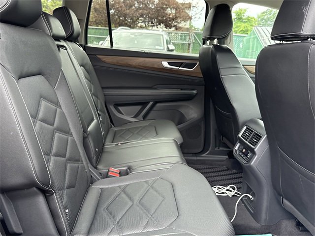 Used 2024 Volkswagen Atlas SE image 30