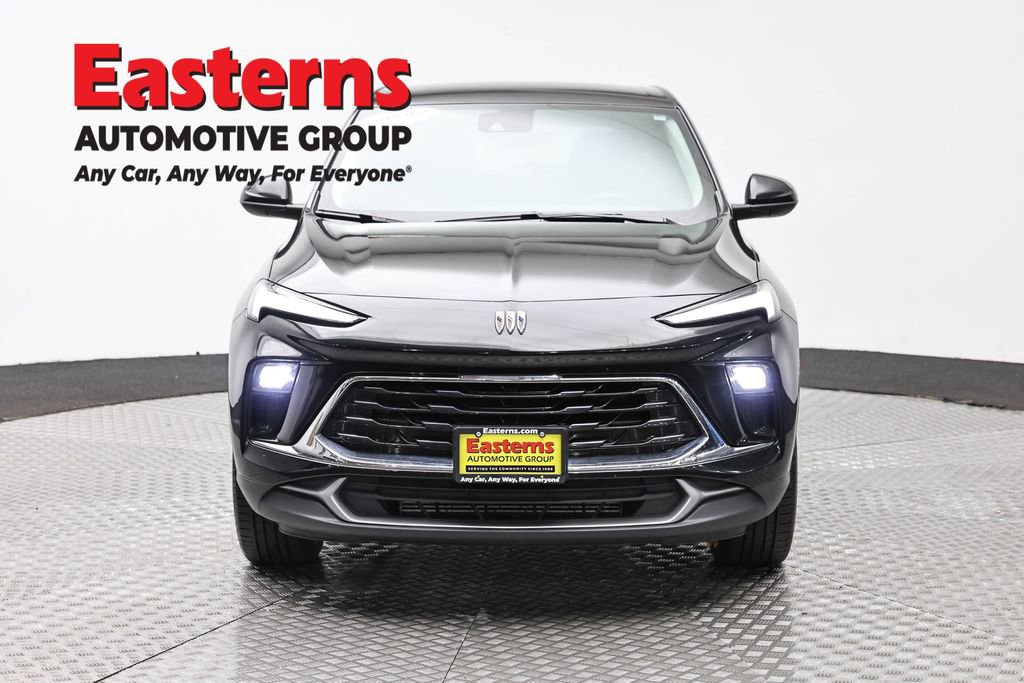 Used 2025 Buick Encore GX Preferred FWD image 2