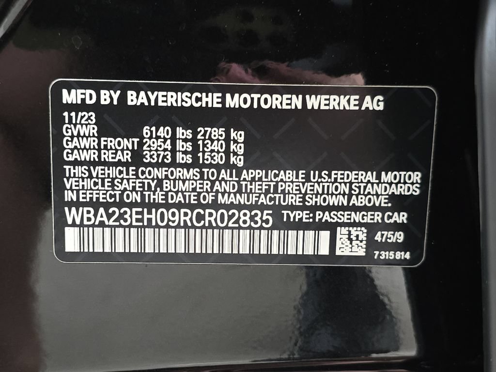 Used 2024 BMW 740i w/ Premium Package 2 RWD image 31