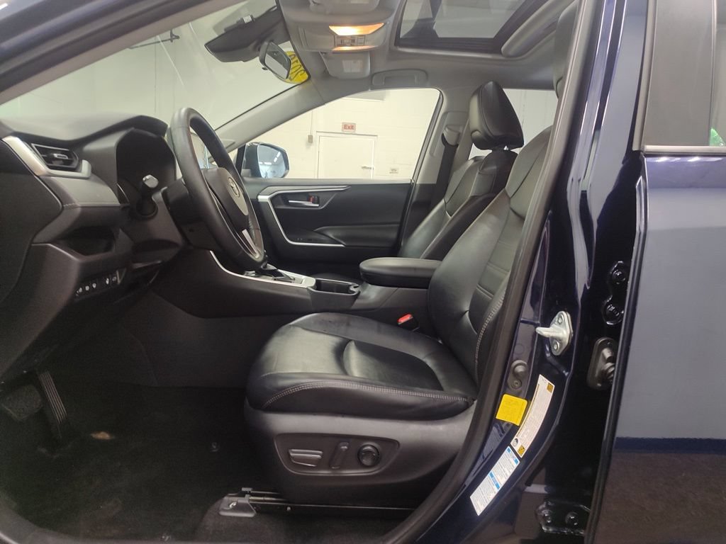 Used 2019 Toyota RAV4 XLE Premium w/ Cold Weather Package AWD/4WD image 11