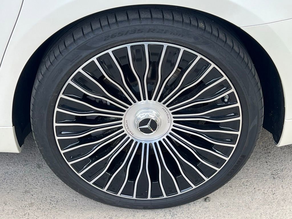 Used 2021 Mercedes-Benz Maybach S 580 4MATIC image 33