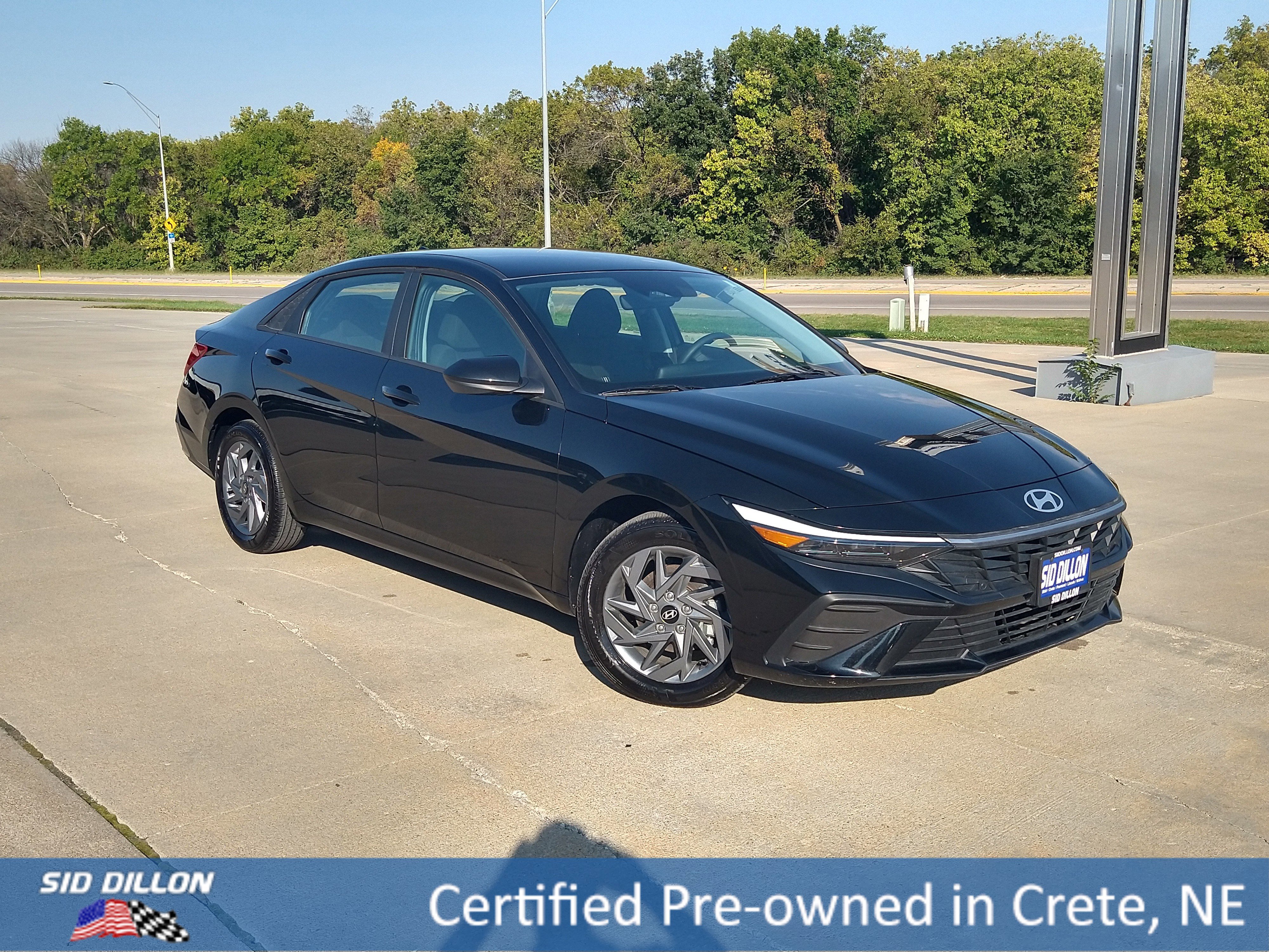 Used 2024 Hyundai Elantra SEL image 14