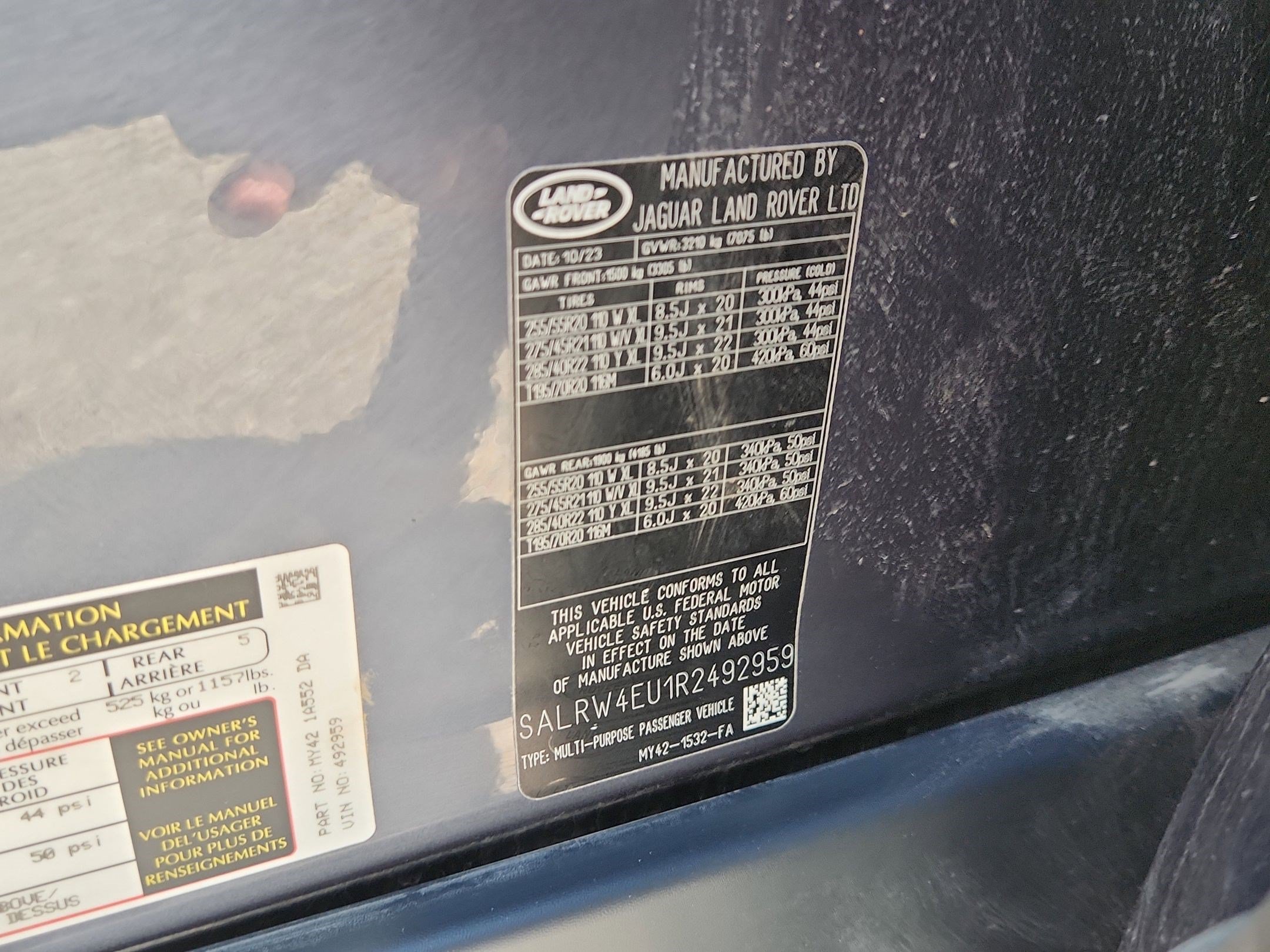 Used 2024 Land Rover Discovery Metropolitan Edition AWD/4WD image 20