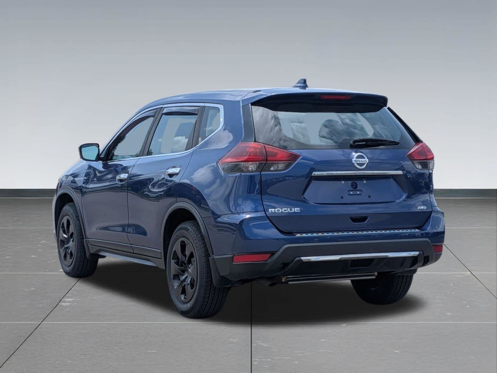Used 2018 Nissan Rogue S AWD/4WD image 4