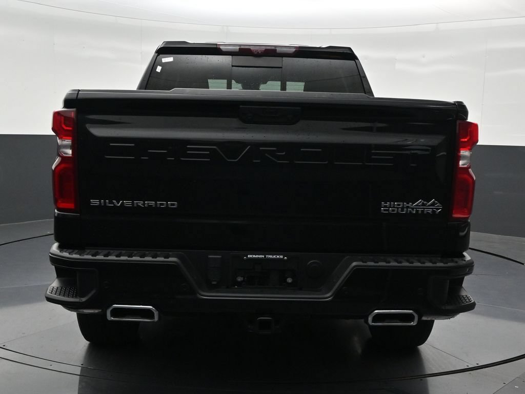 Used 2023 Chevrolet Silverado 1500 High Country w/ Technology Package RWD image 4