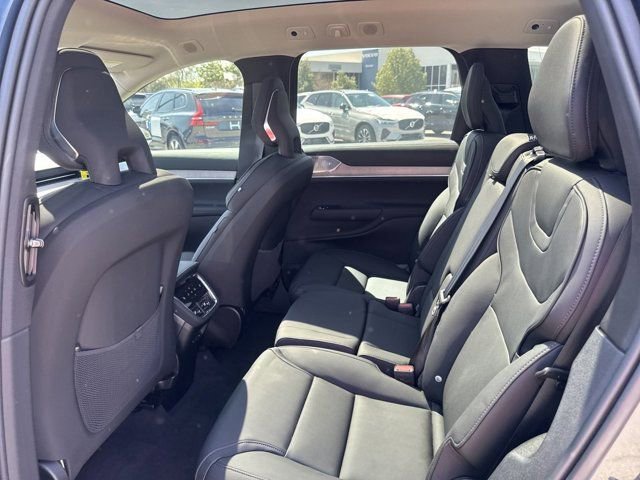 New 2025 Volvo EX90 Ultra image 17