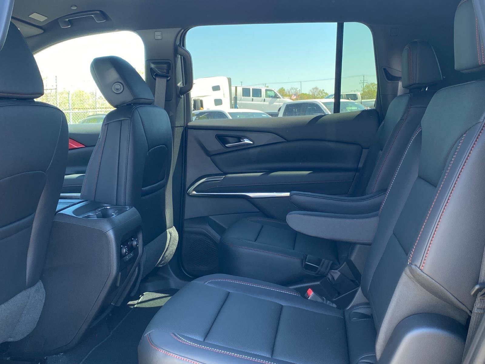 New 2026 Chevrolet Traverse Z71 w/ Driver Confidence Package AWD/4WD image 22