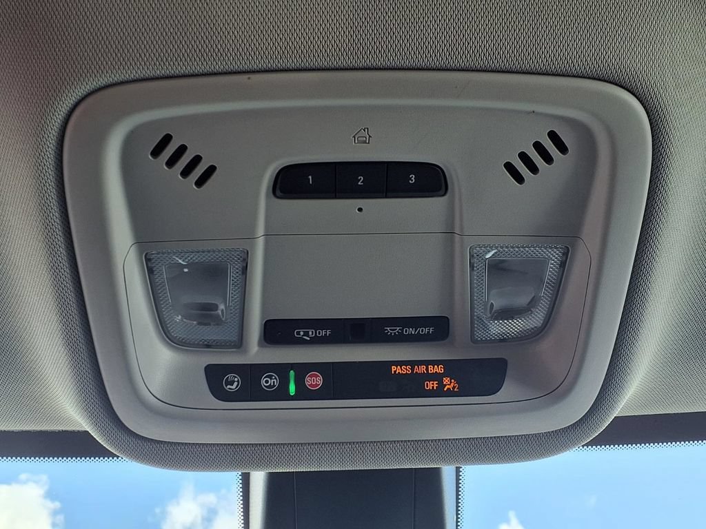 Used 2020 Chevrolet Traverse RS FWD image 6