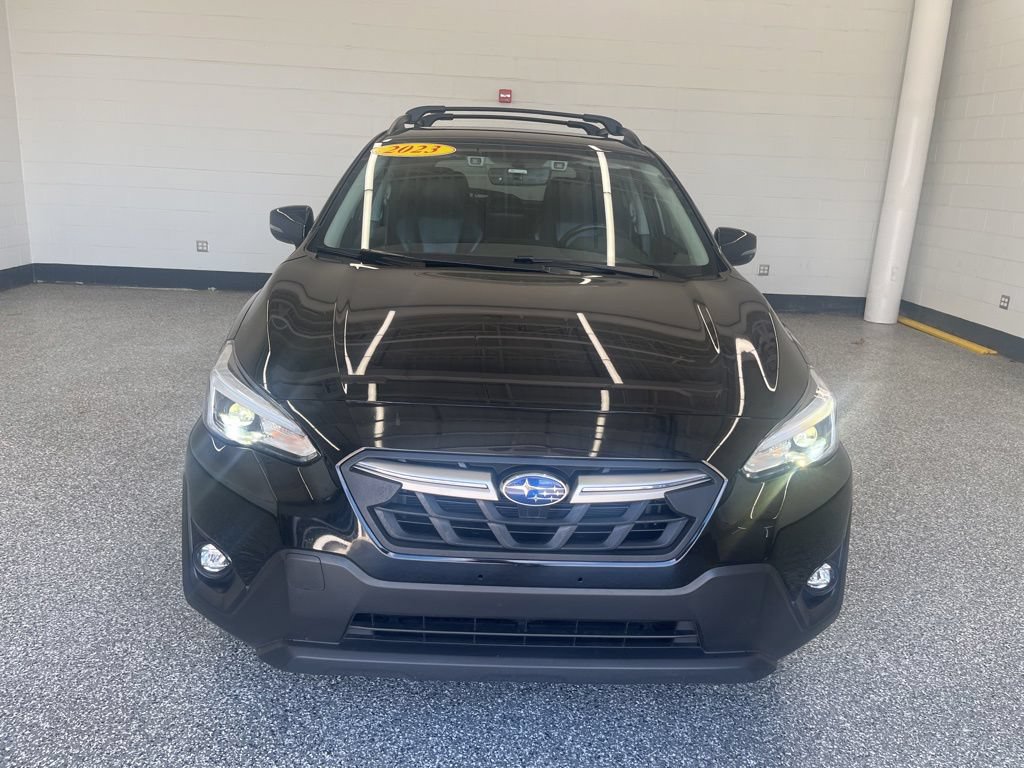 Used 2023 Subaru Crosstrek 2.5i Limited AWD/4WD image 2