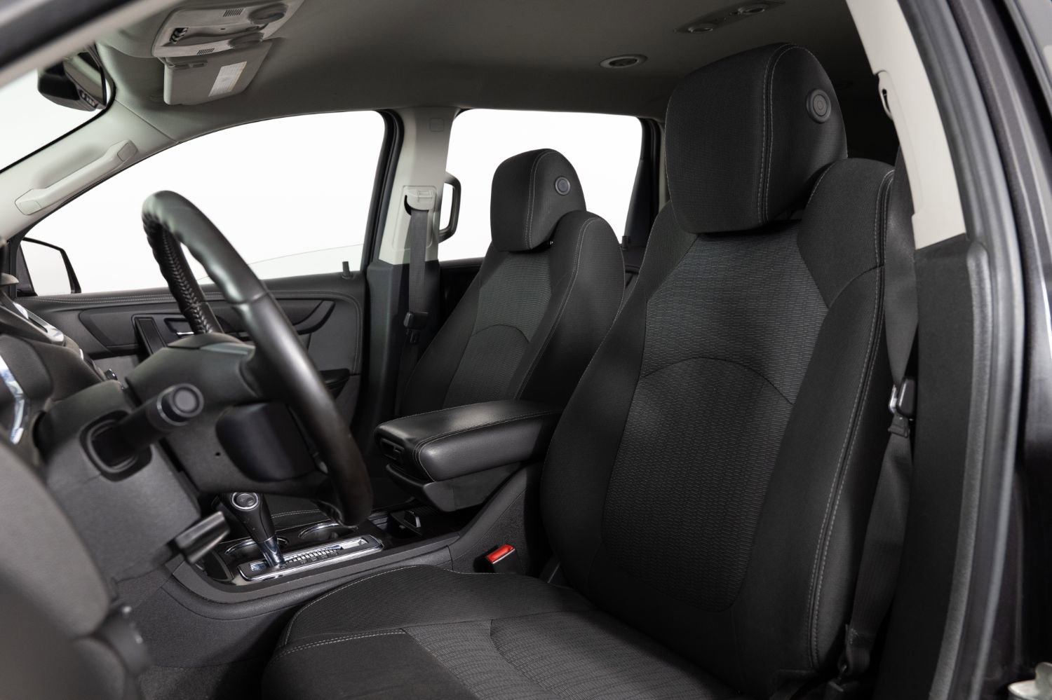 Used 2017 Chevrolet Traverse LT image 16