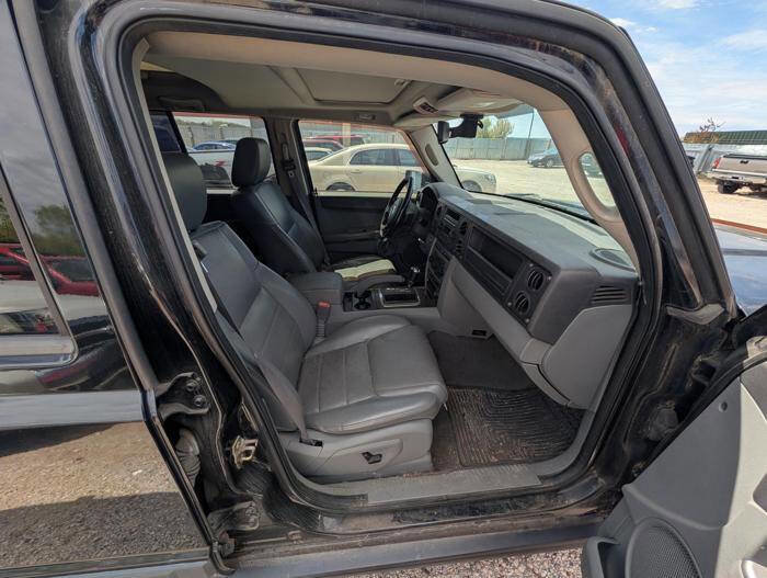 Used 2006 Jeep Commander 4WD image 31