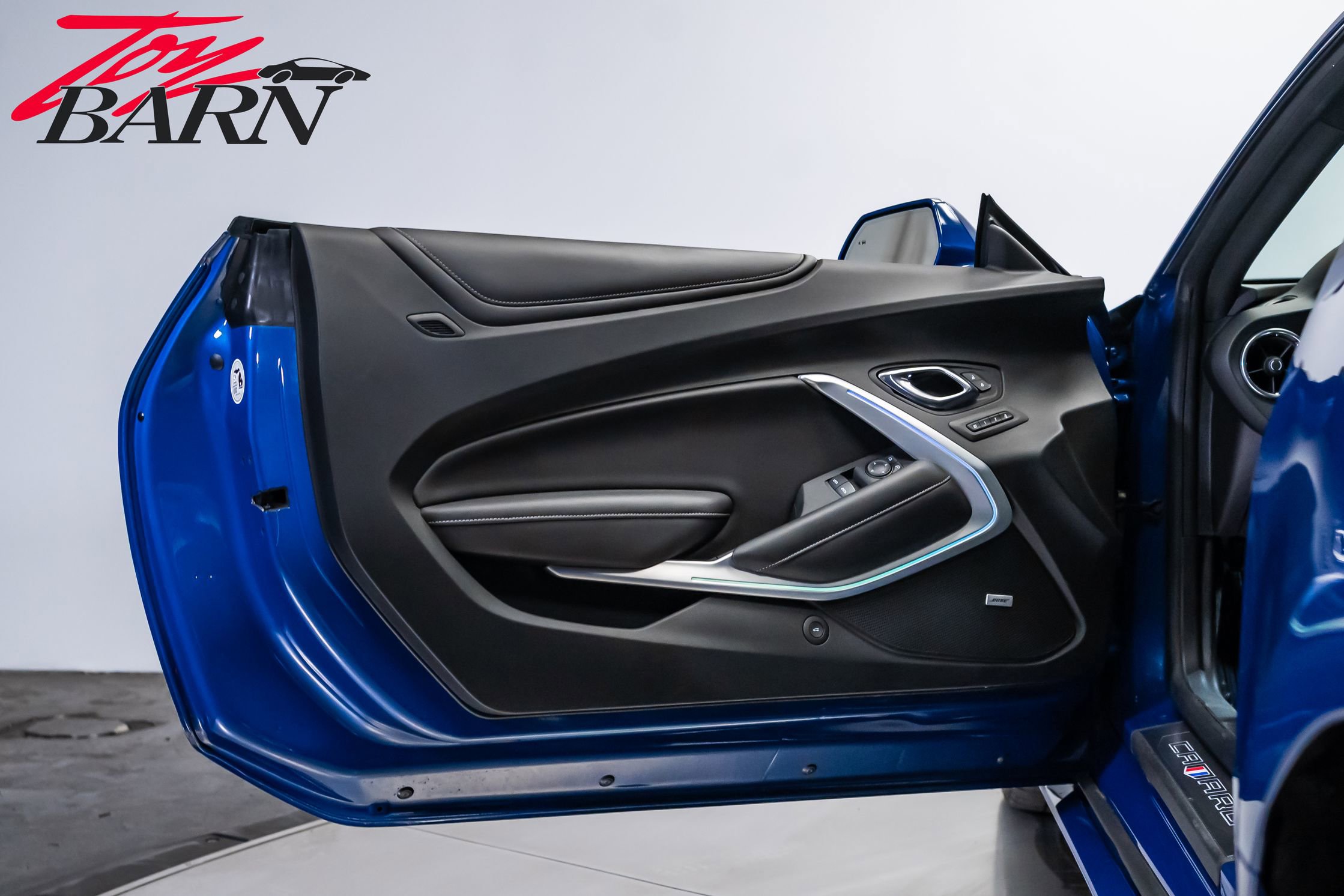 Used 2019 Chevrolet Camaro SS RWD image 19
