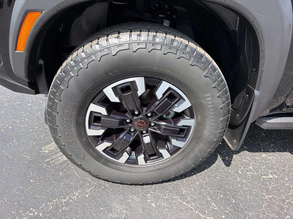 Used 2023 Nissan Frontier PRO-4X w/ Pro Convenience Package AWD/4WD image 9
