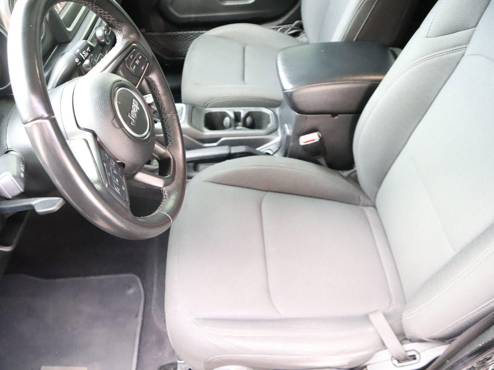 Used 2021 Jeep Gladiator Sport image 24