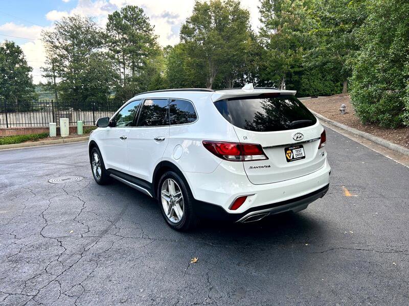 Used 2017 Hyundai Santa Fe Limited w/ Cargo Package image 5