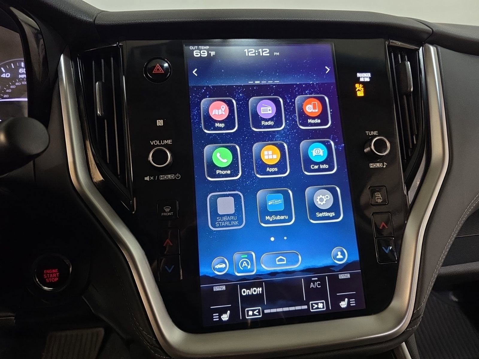 Used 2022 Subaru Outback Premium image 18