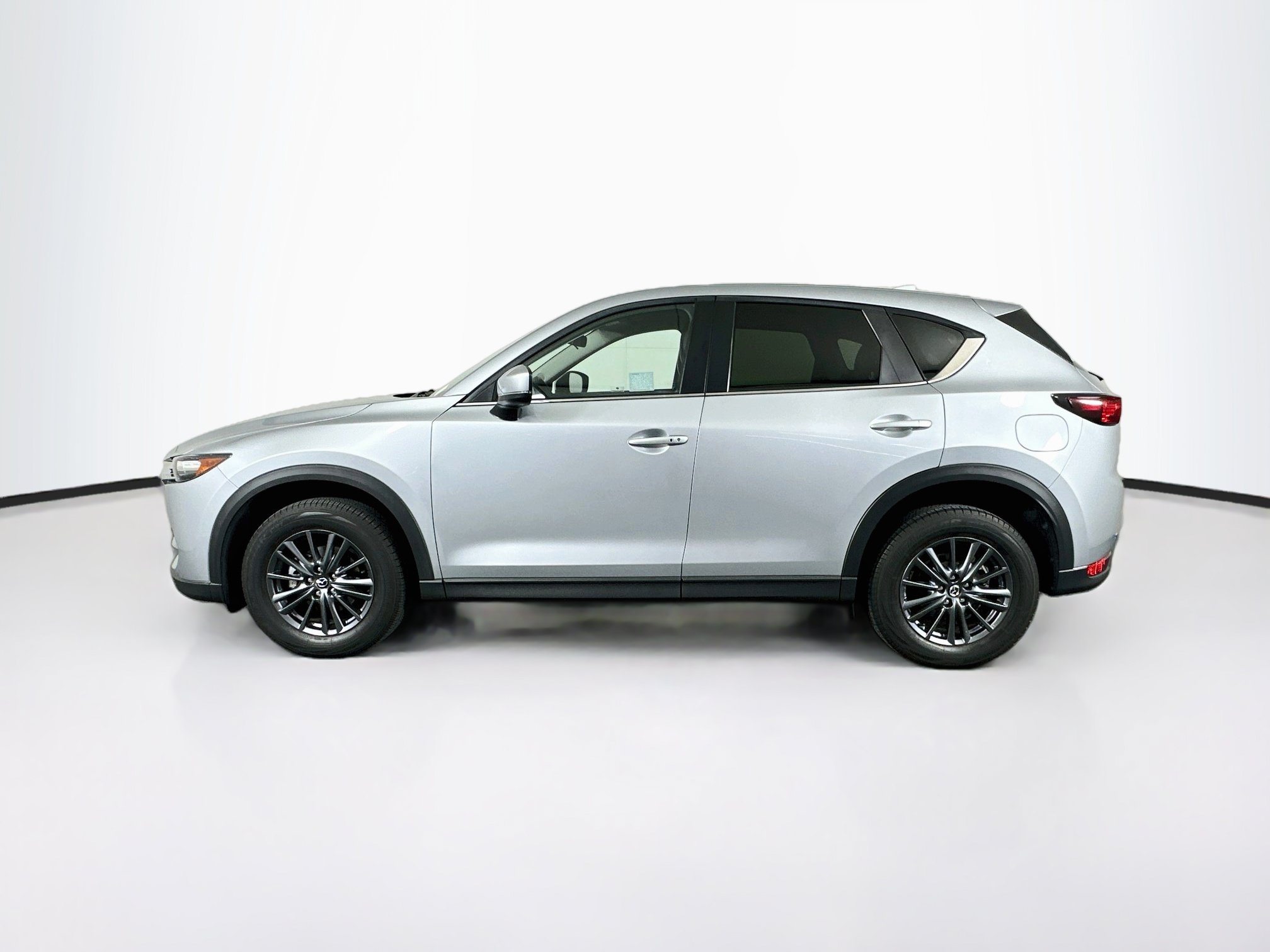 Used 2021 MAZDA CX-5 Touring FWD image 4