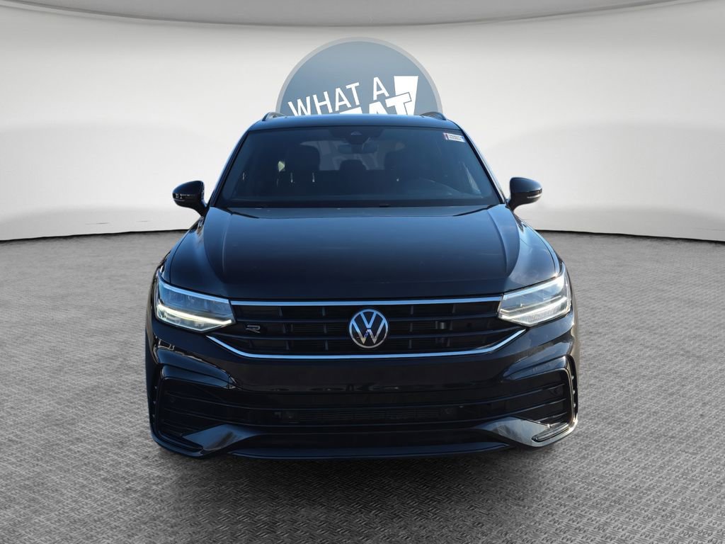 Used 2023 Volkswagen Tiguan SE R-Line image 9