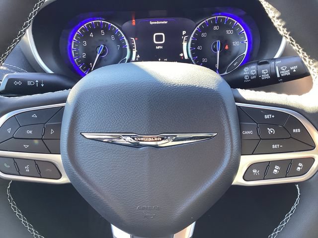 New 2026 Chrysler Pacifica Select FWD image 13