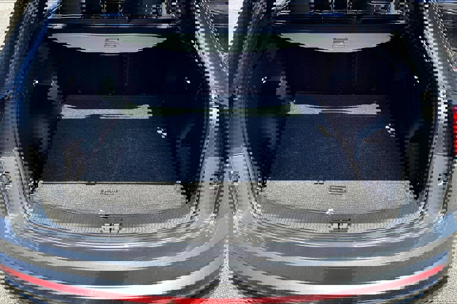 Used 2024 Volkswagen Atlas Cross Sport SEL Premium R-Line image 36