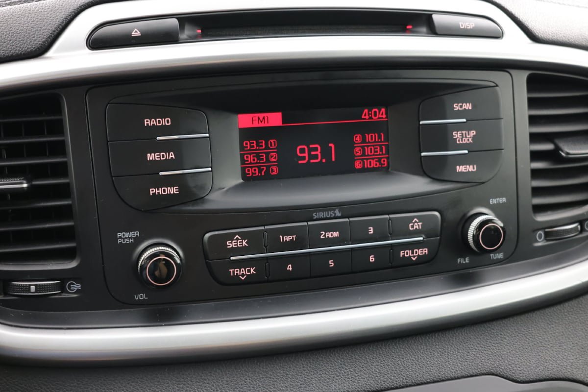Used 2016 Kia Sorento L FWD image 24