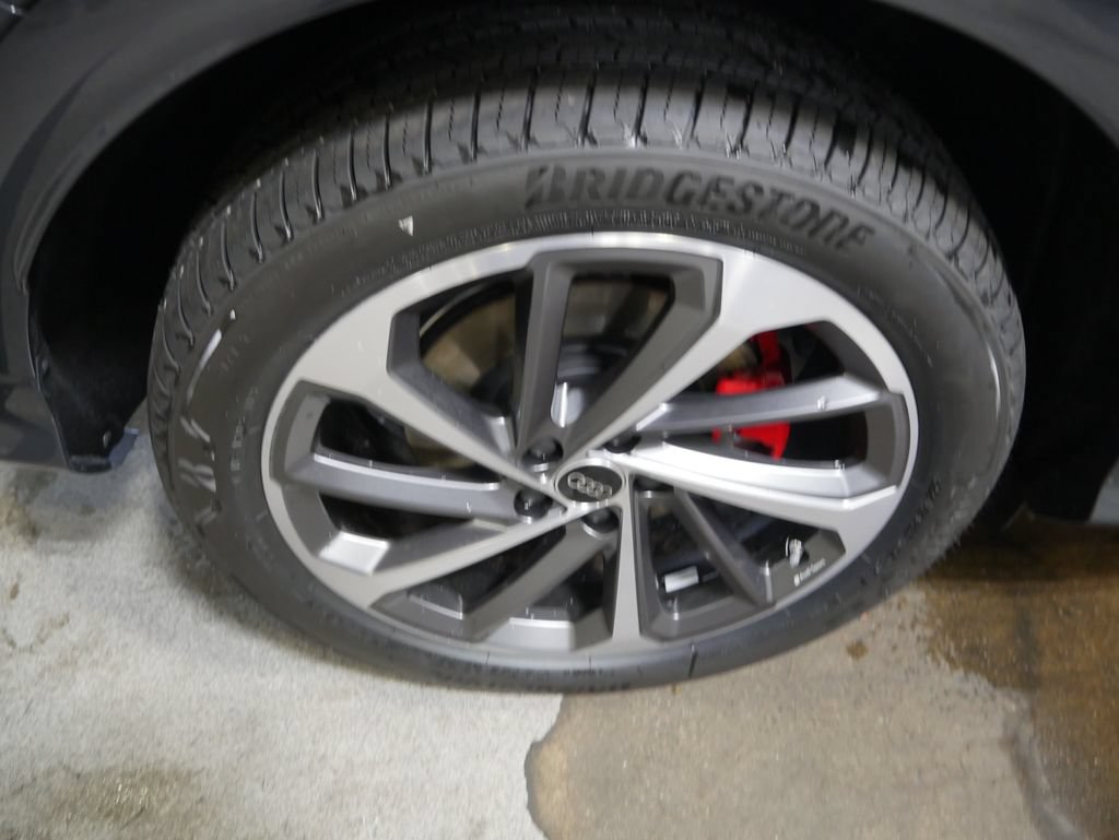 New 2026 Audi SQ5 Premium Plus AWD/4WD image 13