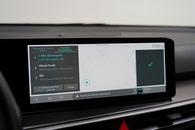 Used 2024 Kia Sorento S image 26