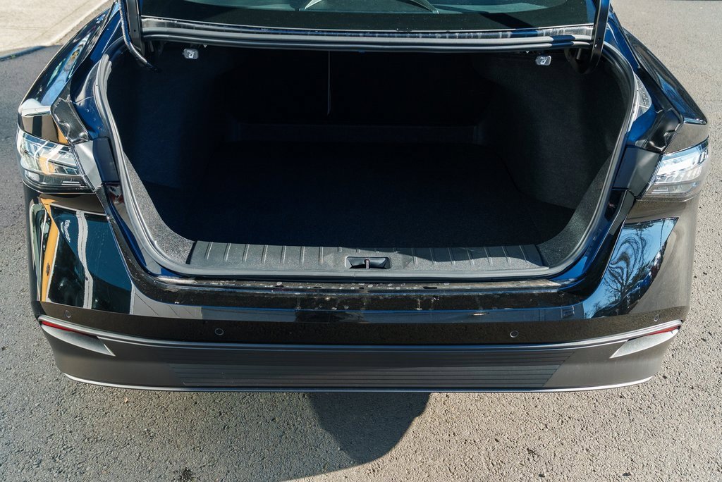 New 2026 Nissan Sentra SL image 8