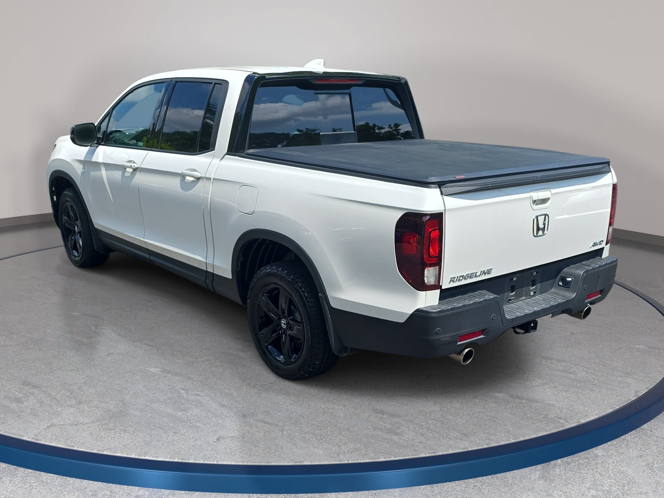 Used 2023 Honda Ridgeline Black Edition image 7